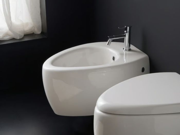 MOAI-Wall-hung-bidet-Scarabeo-Ceramiche-152172-rel1c8a87b.jpg